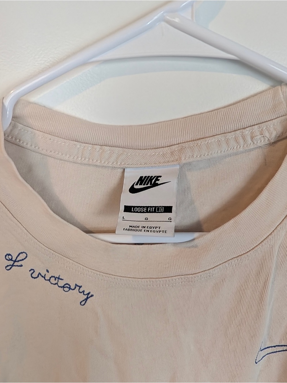 Nike "Goddess of Victory" Graphic T-Shirt - Picture 4 of 6